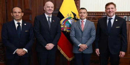 Visita de Infantino a Noboa marca jornada clave para el fútbol ecuatoriano