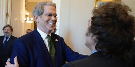 Javier Milei recibe al secretario del Tesoro de EE.UU.