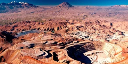 Déficit mundial de cobre acelera búsqueda de nuevos proyectos mineros en Ecuador