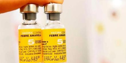 Ecuador exigirá certificado de vacuna contra fiebre amarilla a 4 países