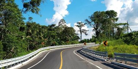 Orellana cuenta con nueva vía asfaltada de 5,4 kilómetros