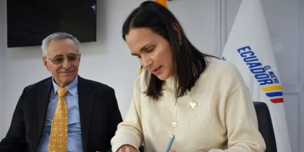 Gobierno descarta cortes de luz y asegura capacidad suficiente para cubrir la demanda 