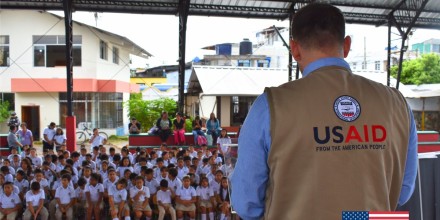 Estados Unidos promueve la protección ambiental en niños de Galápagos