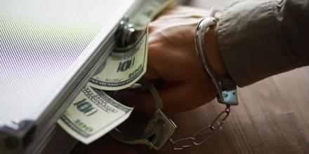 Nuevo reglamento antilavado refuerza control financiero 