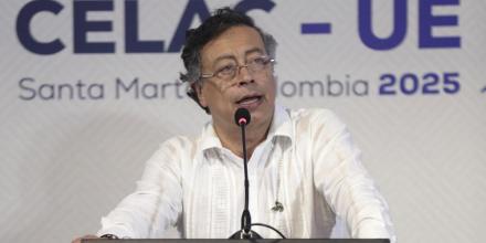 Publicación de gastos de Petro revela pagos en tiendas de lujo y en un burdel en Portugal