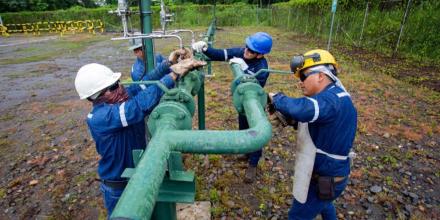 Comisión de Biodiversidad revisa desmantelamiento de mecheros en la Amazonía