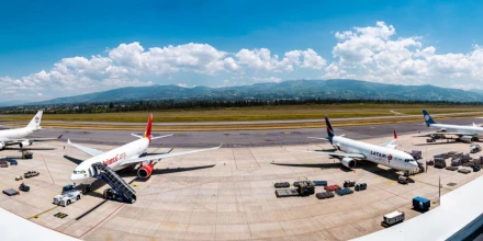 Tráfico aéreo creció en pasajeros, carga y vuelos en el primer trimestre