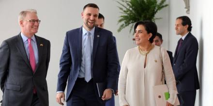 Ecuador y EE.UU.: USD 400 millones y minerales críticos en la agenda