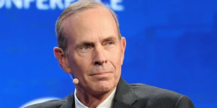 Mike Wirth advierte sobre la posible escasez global de crudo por bloqueo en Ormuz