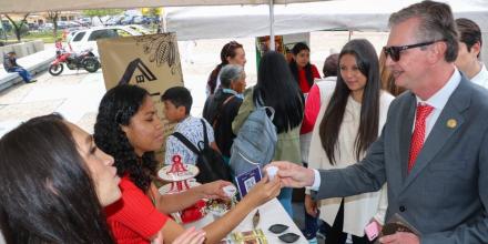 Feria nacional impulsa la promoción y comercialización del cacao ecuatoriano