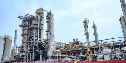 El petróleo WTI supera los 104 dólares por barril tras incidentes entre EE.UU. e Irán