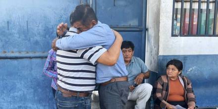 Perú decretó toque de queda en distrito donde asesinaron 13 mineros