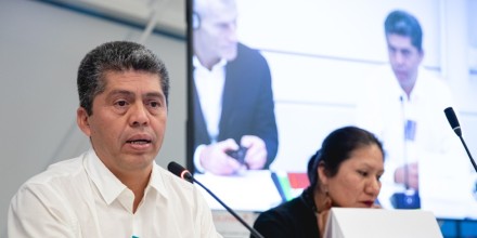 Fajardo promueve su fraude contra Chevron en gira por Europa