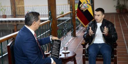 Noboa perfila una nueva Constitución que atraiga inversiones