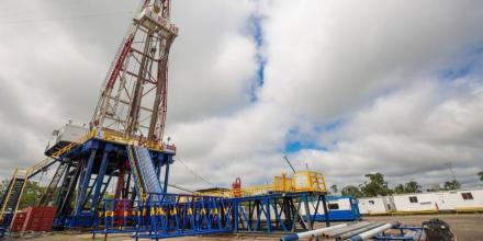 Conflicto entre EE.UU. e Irán encarece el crudo y reconfigura el escenario fiscal ecuatoriano