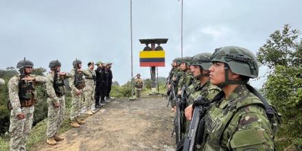 Ecuador y Perú fortalecen cooperación militar en la frontera