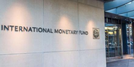 La deuda externa mantiene a Ecuador atado al financiamiento del FMI