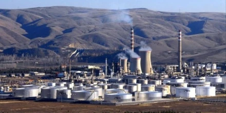 Irán agota su capacidad de almacenamiento petrolero tras desplome de exportaciones