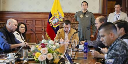 Noboa presidió la reunión del bloque de seguridad tras retorno de Panamá
