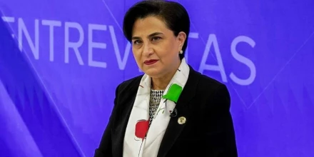 Ecuador admite ataques contra grupos irregulares y baja el tono frente a denuncia de Petro