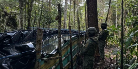 Desmantelan acople clandestino y confisca 12.000 galones de combustible en Shushufindi