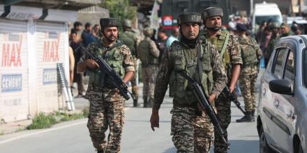 La peor escalada entre India y Pakistán causa una treintena de muertos
