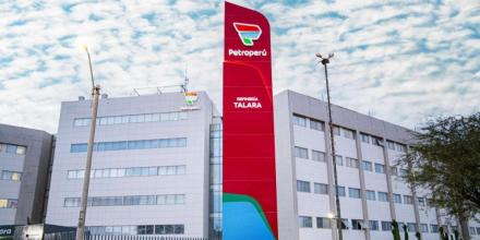 Trabajadores de PetroPerú inician huelga en rechazo a privatización encubierta