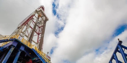 Servicios y petróleo impulsan recuperación económica en Ecuador 