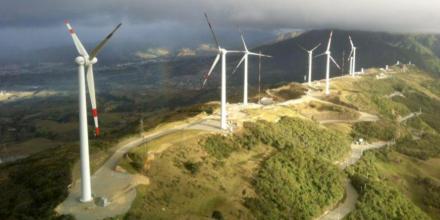 Ecuador impulsa hoja de ruta para aprovechar hasta 2.000 MW en energía eólica
