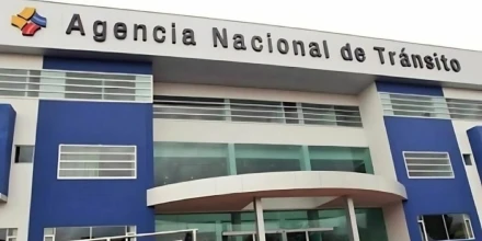 Matriculación vehicular se reanuda de forma escalonada en varias provincias del país