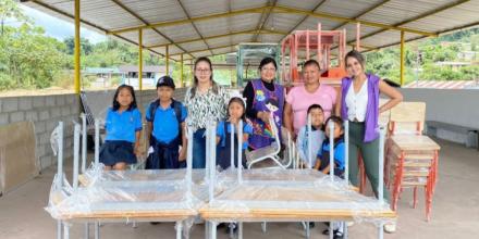 Kits escolares fueron entregados en Napo