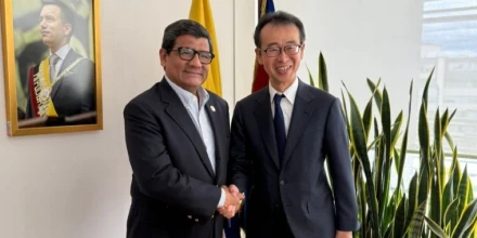 Ecuador y Japón avanzan hacia un acuerdo comercial