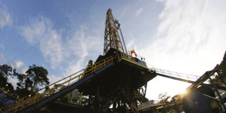 Nuevo pozo en Auca aporta más de 2.500 barriles diarios 