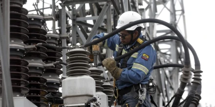 Ecuador descarta apagones y acelera plan para cerrar déficit eléctrico 
