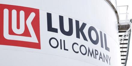Las acciones de la petrolera rusa, Lukoil, se desploman