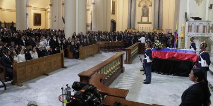 Colombia: El Gobierno se ausentó del funeral de Uribe Turbay