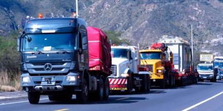 Gobierno destina $ 49,3 millones en compensaciones para transportistas