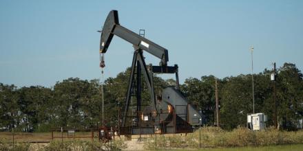 El petróleo WTI, referente de Ecuador, sobrepasó los $ 61 ante la crisis en Irán