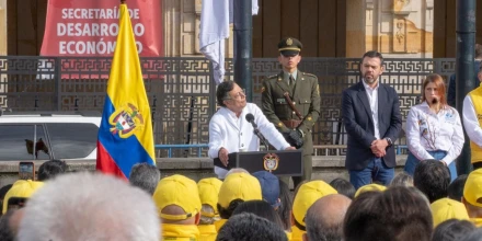 Colombia abre la puerta a retomar el apoyo energético a Ecuador