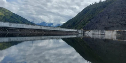 Descenso acelerado Mazar pone presión sobre el sistema eléctrico nacional