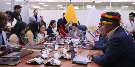 Fiscalización solicita documentos a empresas públicas en investigación sobre EMCO