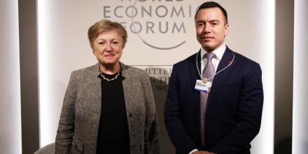 Noboa proyecta a Ecuador como referente regional en Davos
