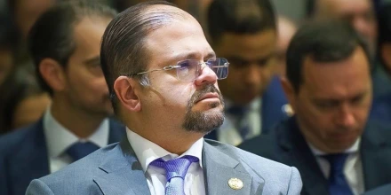 Ministro del Interior rechaza versión internacional sobre bombardeo en Sucumbíos