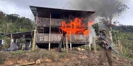 Ejército refuerza control en frontera tras neutralizar campamento del Frente Oliver Sinisterra