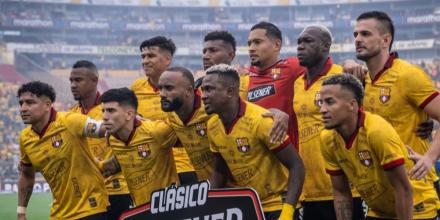 Barcelona venció 2-0 a Emelec en el ‘Clásico del Astillero’ 