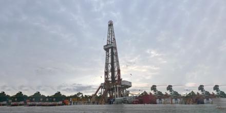 Gobierno usará ingresos petroleros para gasto social en 2026