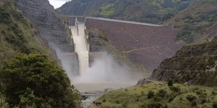 Posible retorno de energía desde Colombia aliviaría a Ecuador