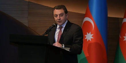 Azerbaiyán pone la mira en Ecuador para invertir en energía e infraestructura