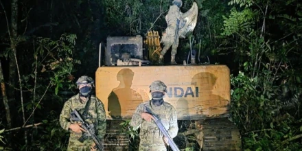 Ejército interviene maquinaria de minería ilegal en Napo y estima pérdidas por más de USD 200.000
