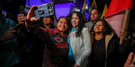 Luisa González celebra triunfo del 'No' en referendo